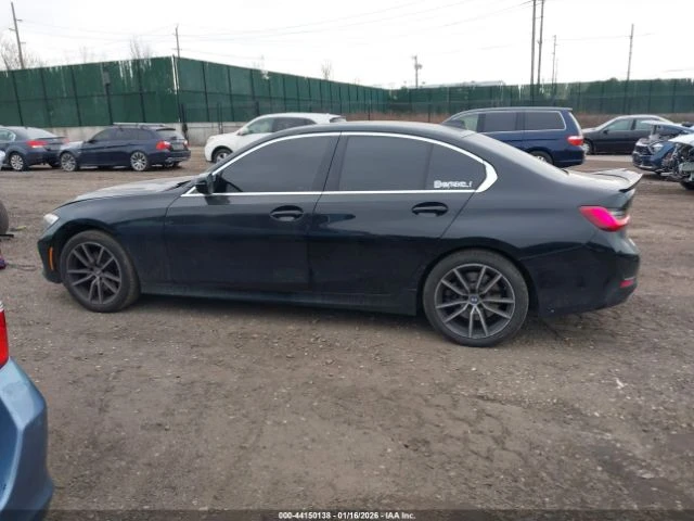BMW 330 * xDrive* КОЖА* ПОДГРЕВ* ШИБИДАХ* , снимка 10 - Автомобили и джипове - 54549089