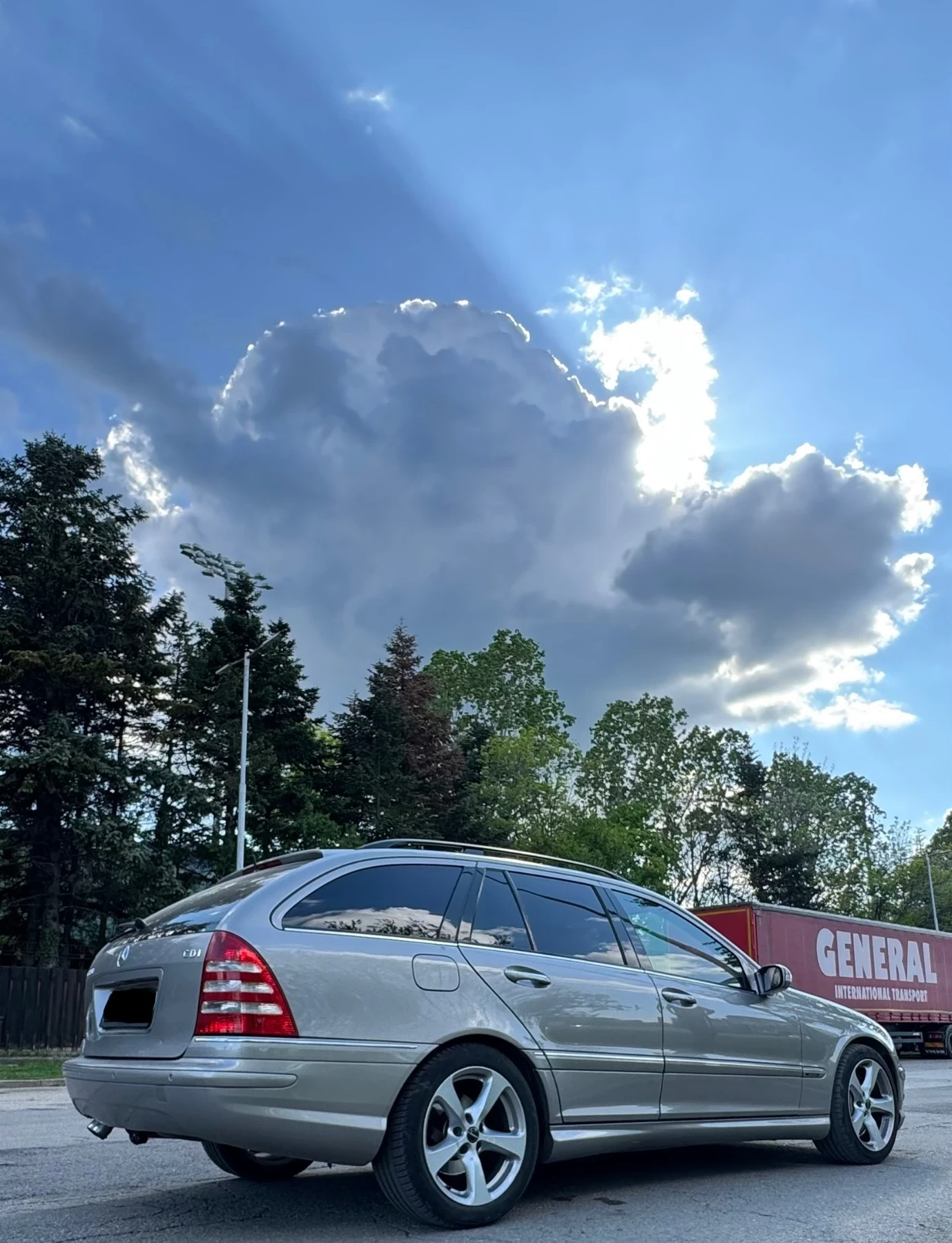 Mercedes-Benz C 320 AMG - изображение 4