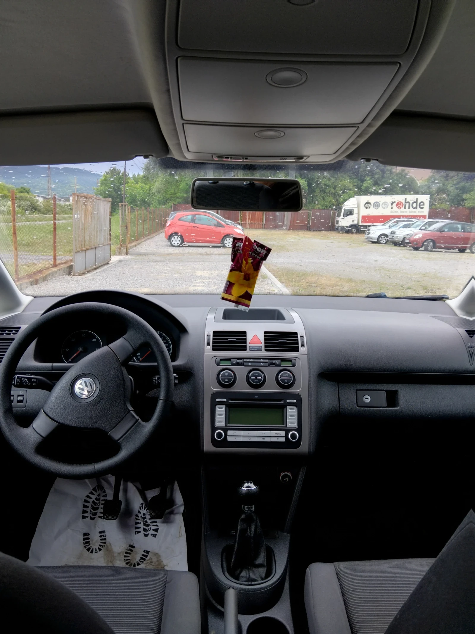 VW Touran 1.9Tdi  - изображение 5
