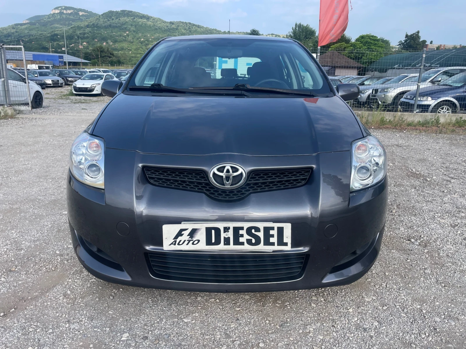 Toyota Auris 1.4-D4D-90-ITALIA - изображение 2