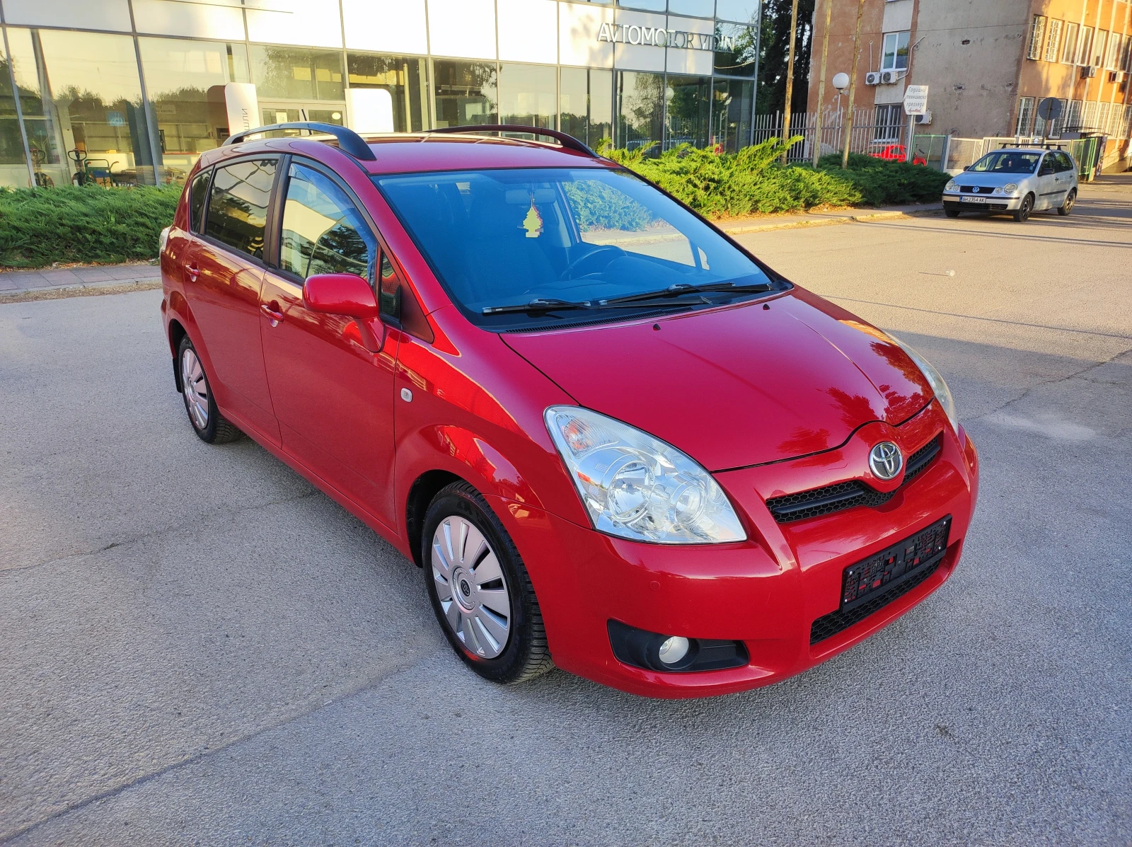 Toyota Corolla verso 2.2D4d 136к.с. Facelift 2009г - изображение 7