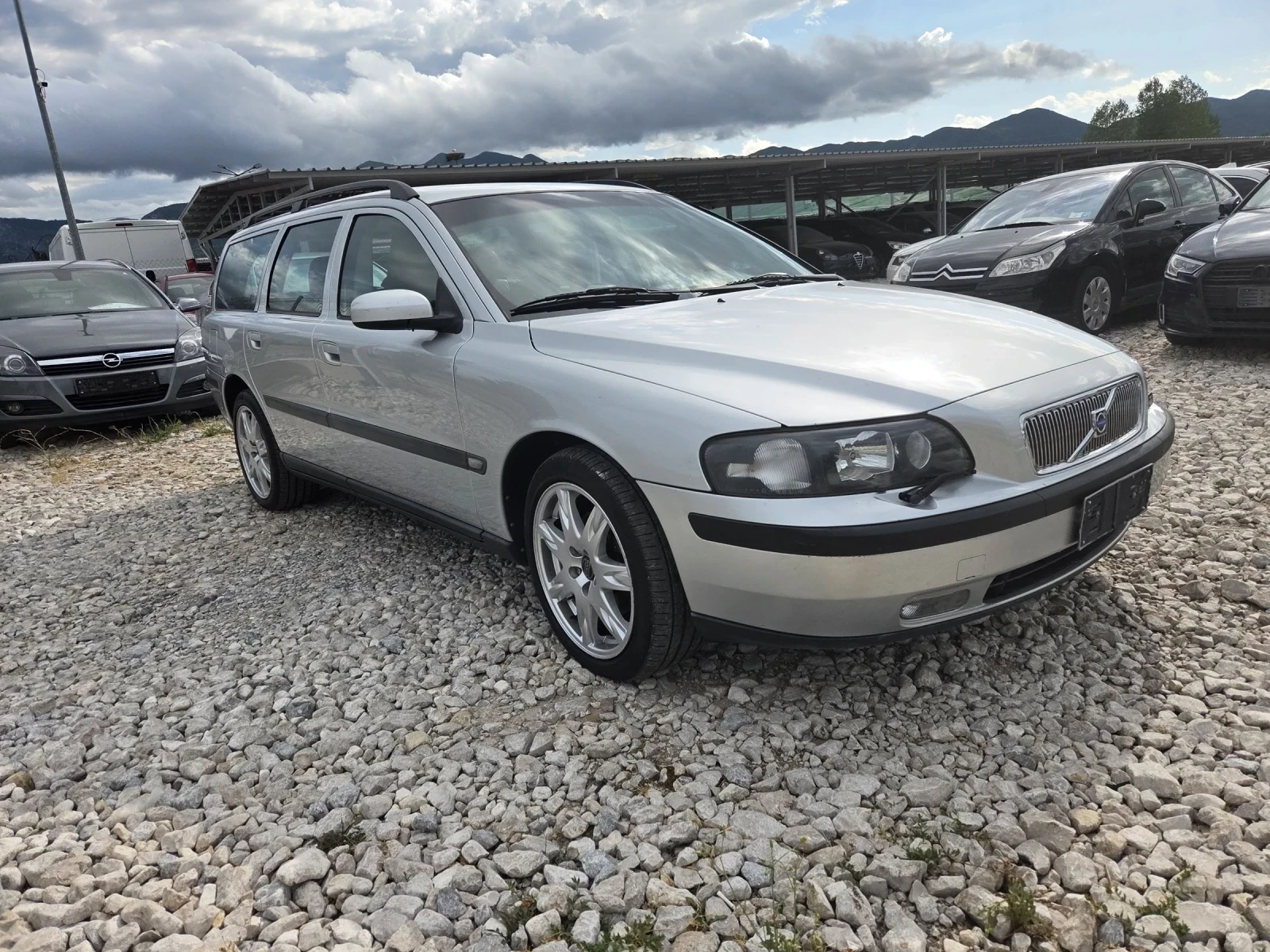 Volvo V70 D5* automatik*  - изображение 2