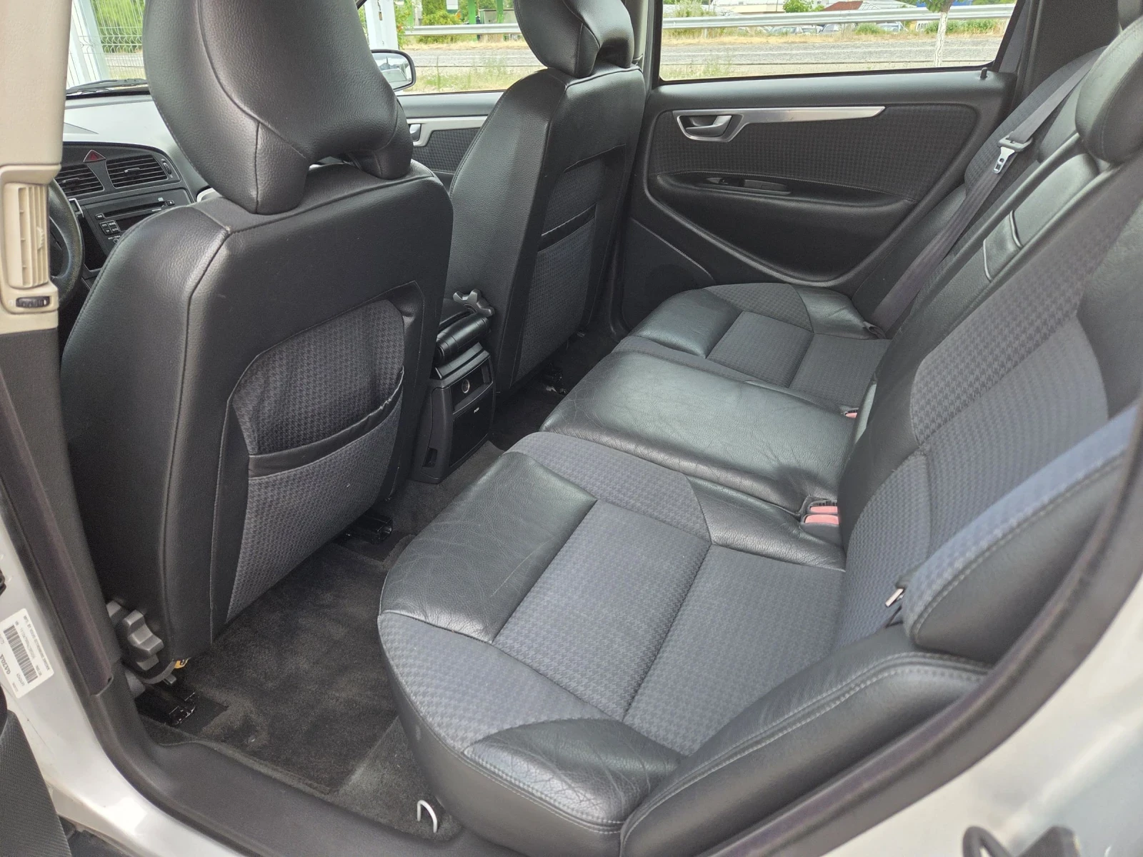 Volvo V70 D5* automatik*  - изображение 10