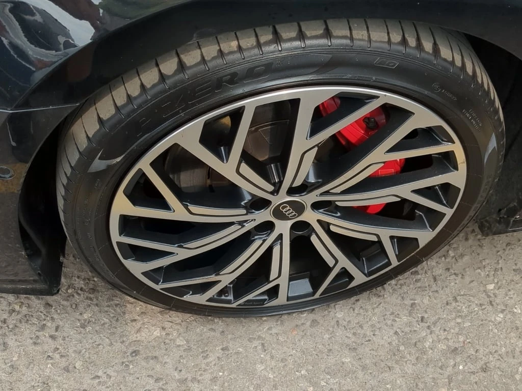 Audi S8  - изображение 6