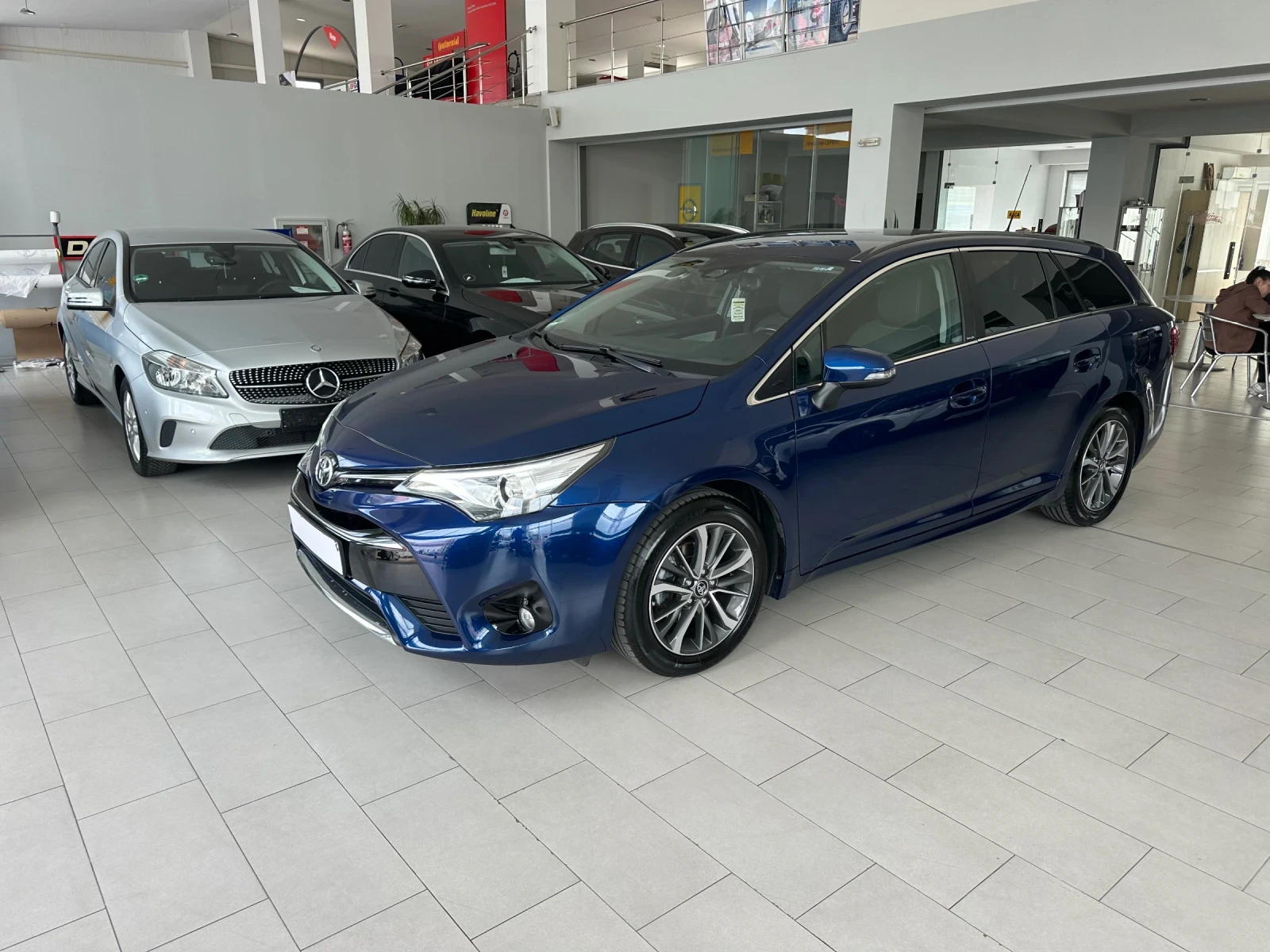 Toyota Avensis 1.8 Valvematic - изображение 2