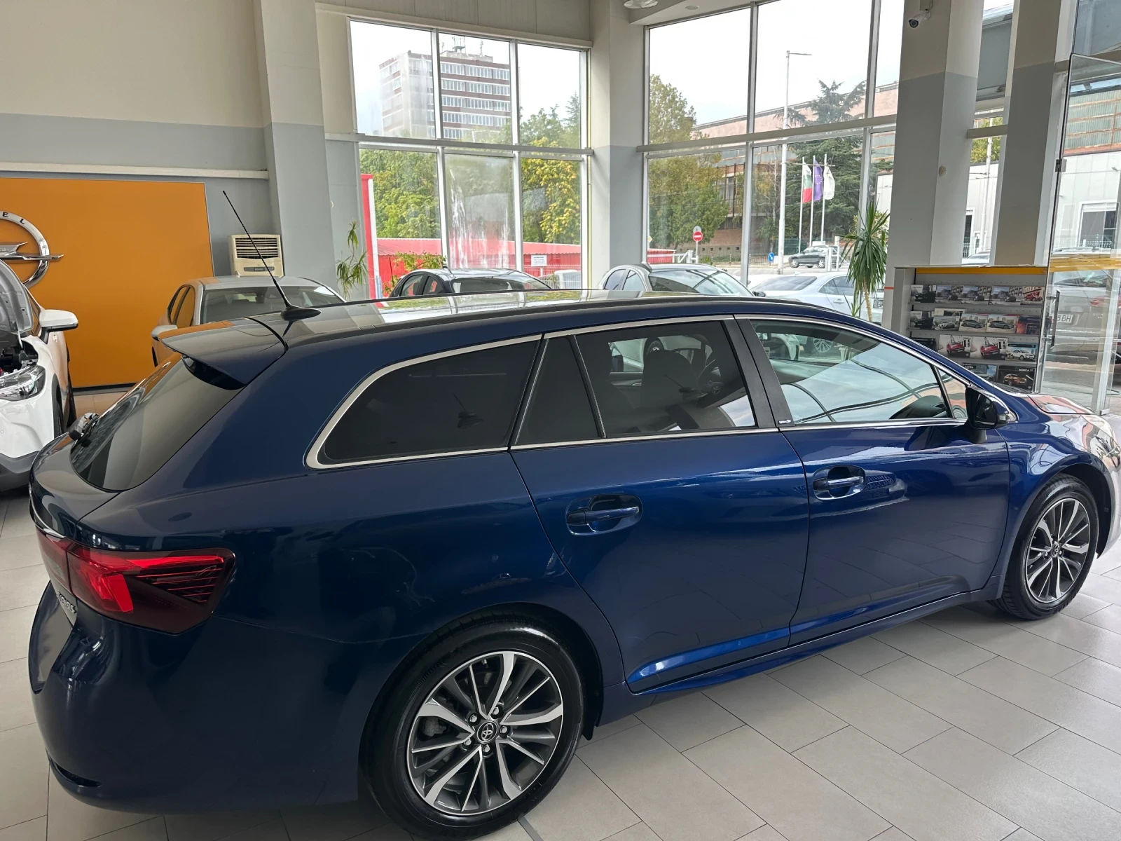 Toyota Avensis 1.8 Valvematic - изображение 5