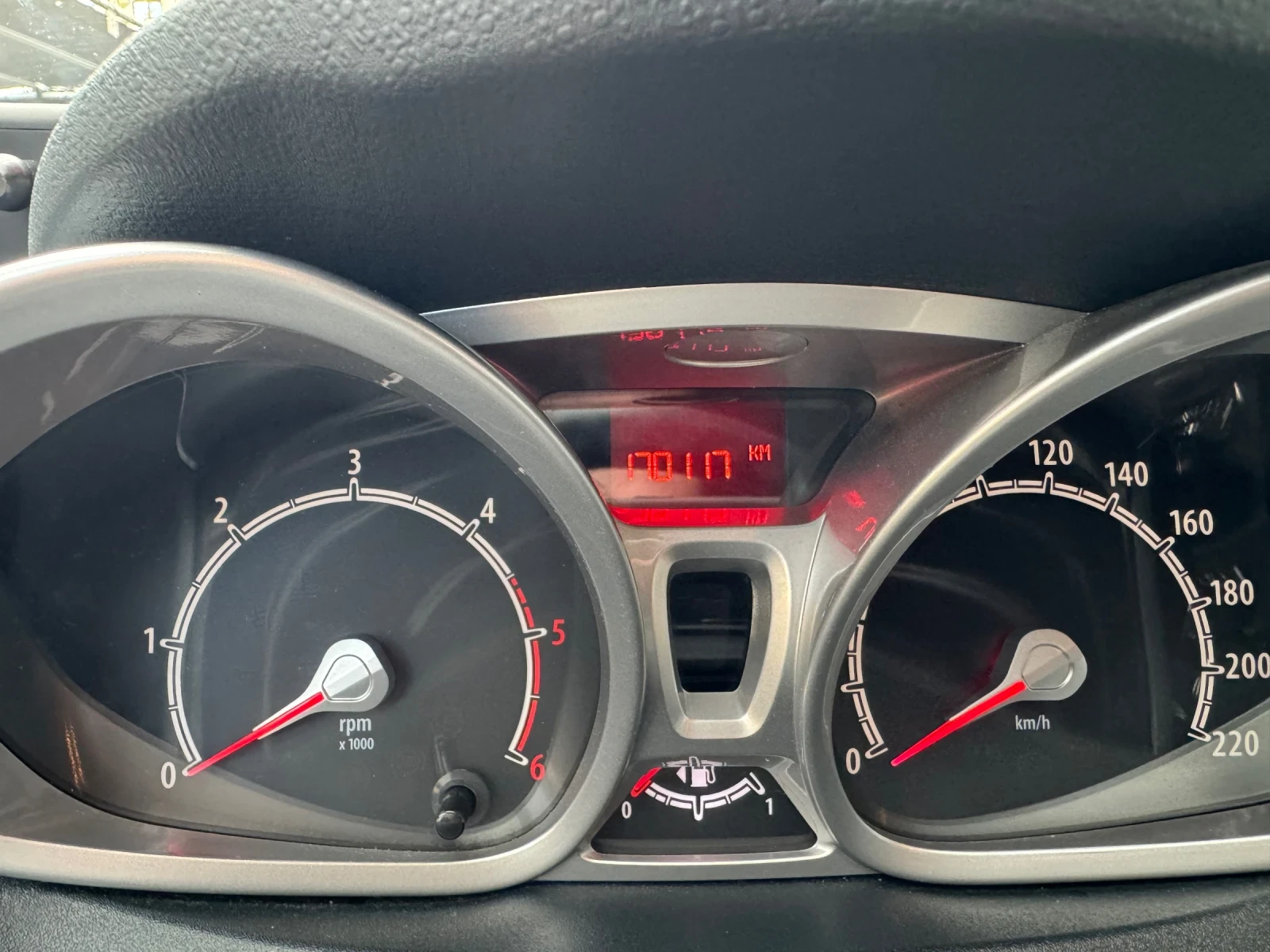 Ford Fiesta 1.4 TDCI - изображение 10