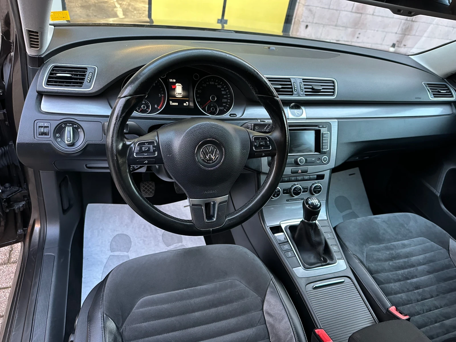 VW Passat 1.6TDI 105k.c. 133000km  - изображение 10