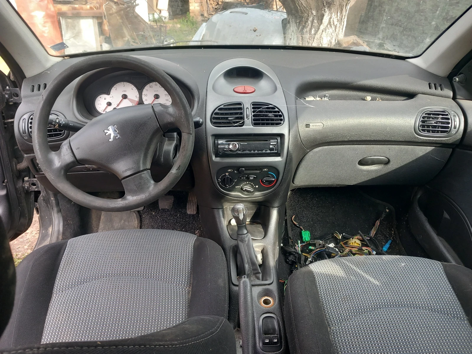 Peugeot 206 1.4 HDI , снимка 12 - Автомобили и джипове - 53738707