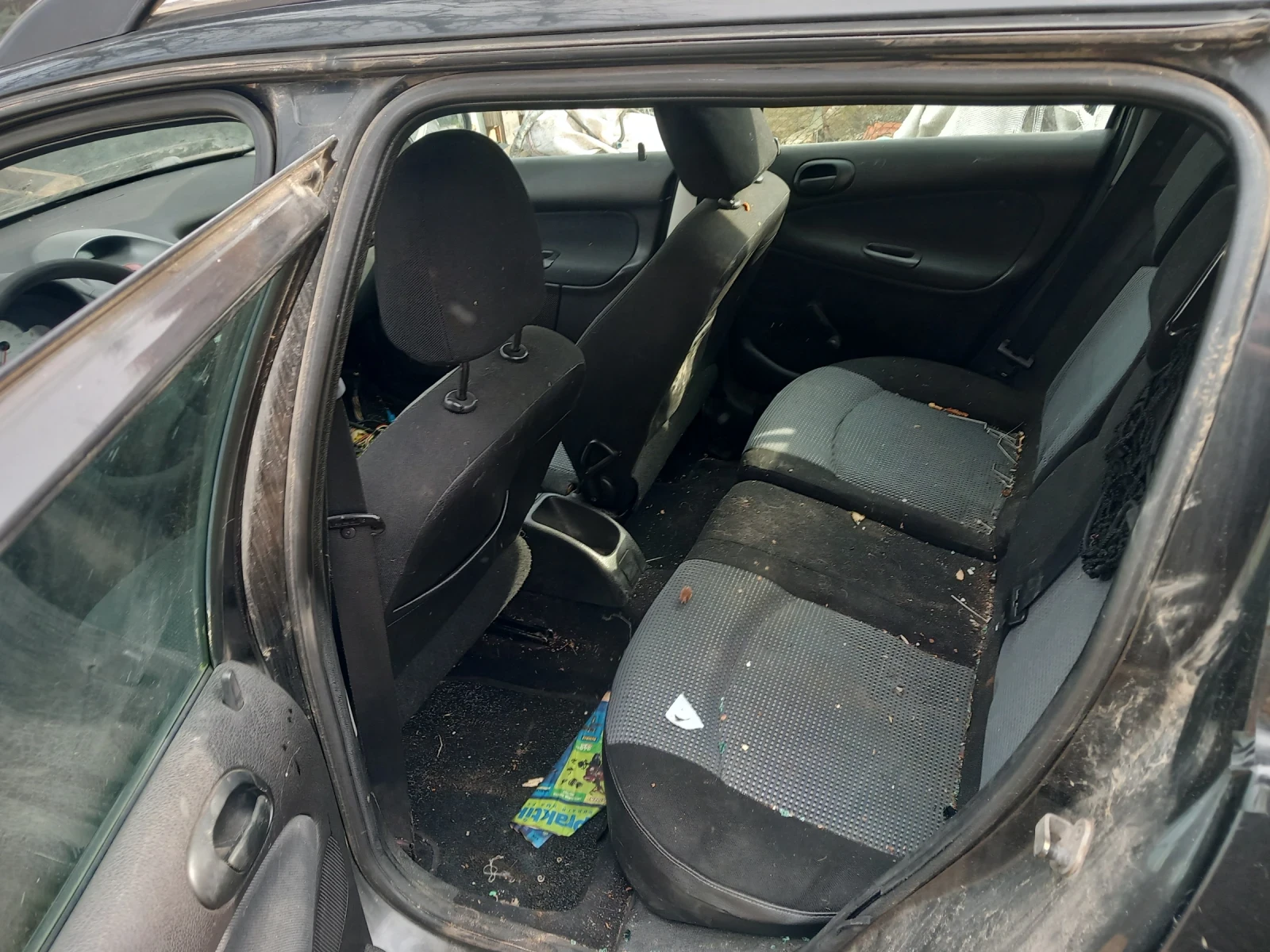 Peugeot 206 1.4 HDI , снимка 15 - Автомобили и джипове - 53738707