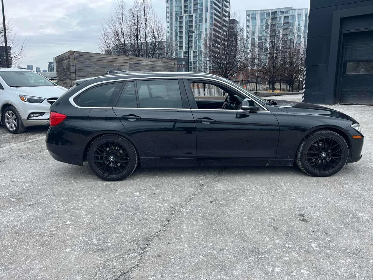 BMW 328 * 328i xDrive * CARFAX * ЦЕНА ДО БГ - изображение 3