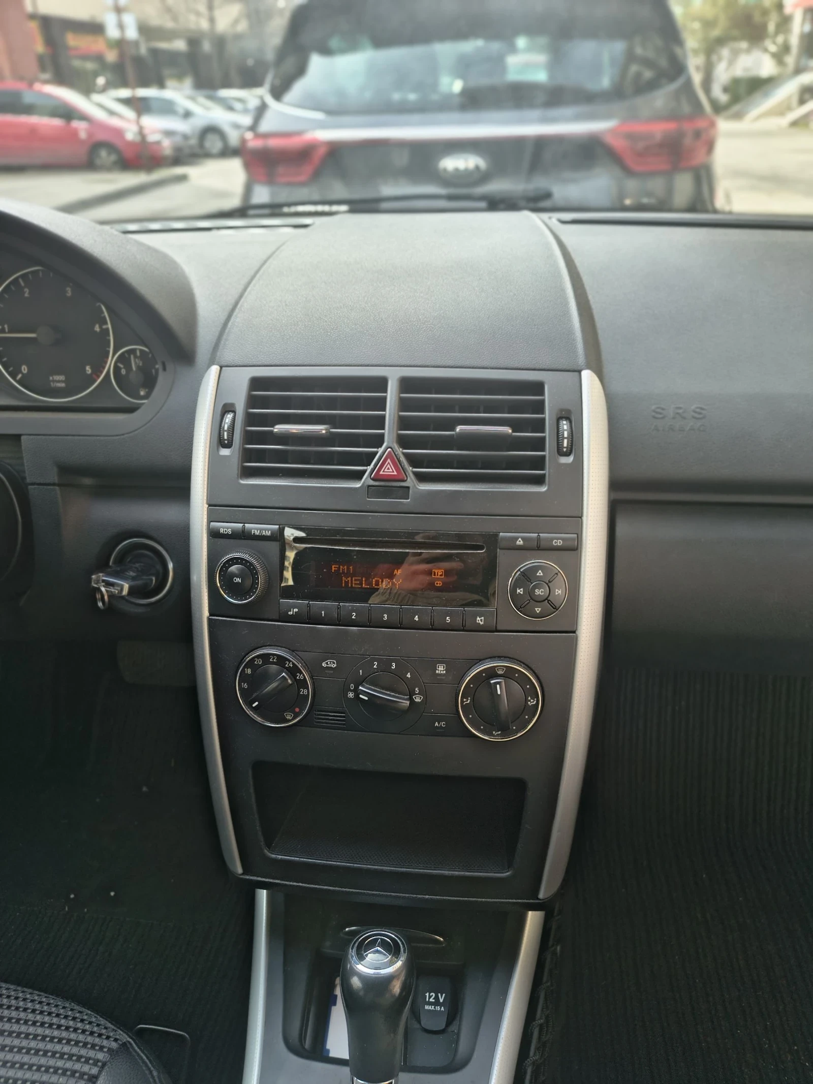 Mercedes-Benz A 180, снимка 8 - Автомобили и джипове - 54178196