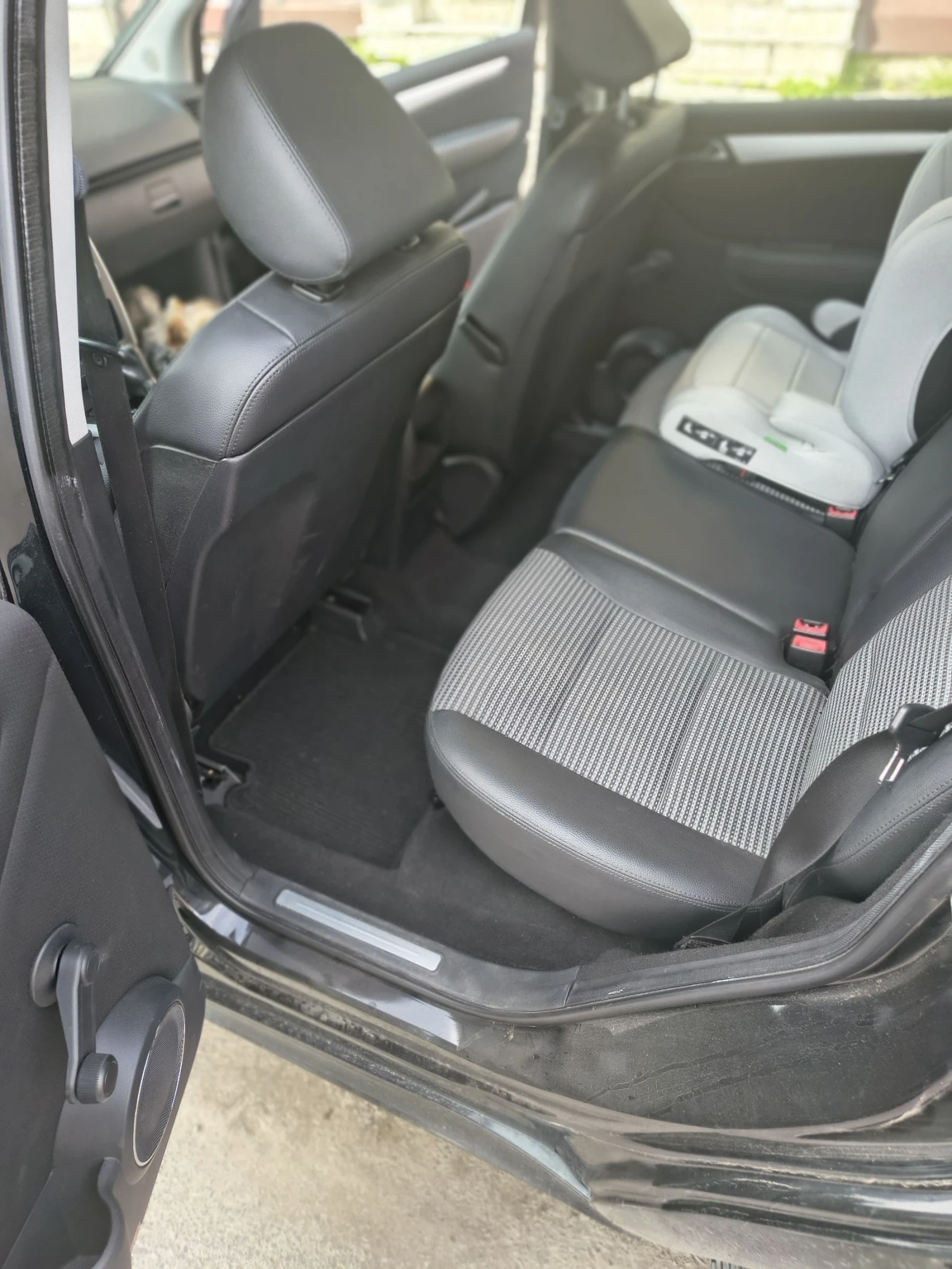 Mercedes-Benz A 180, снимка 10 - Автомобили и джипове - 54178196