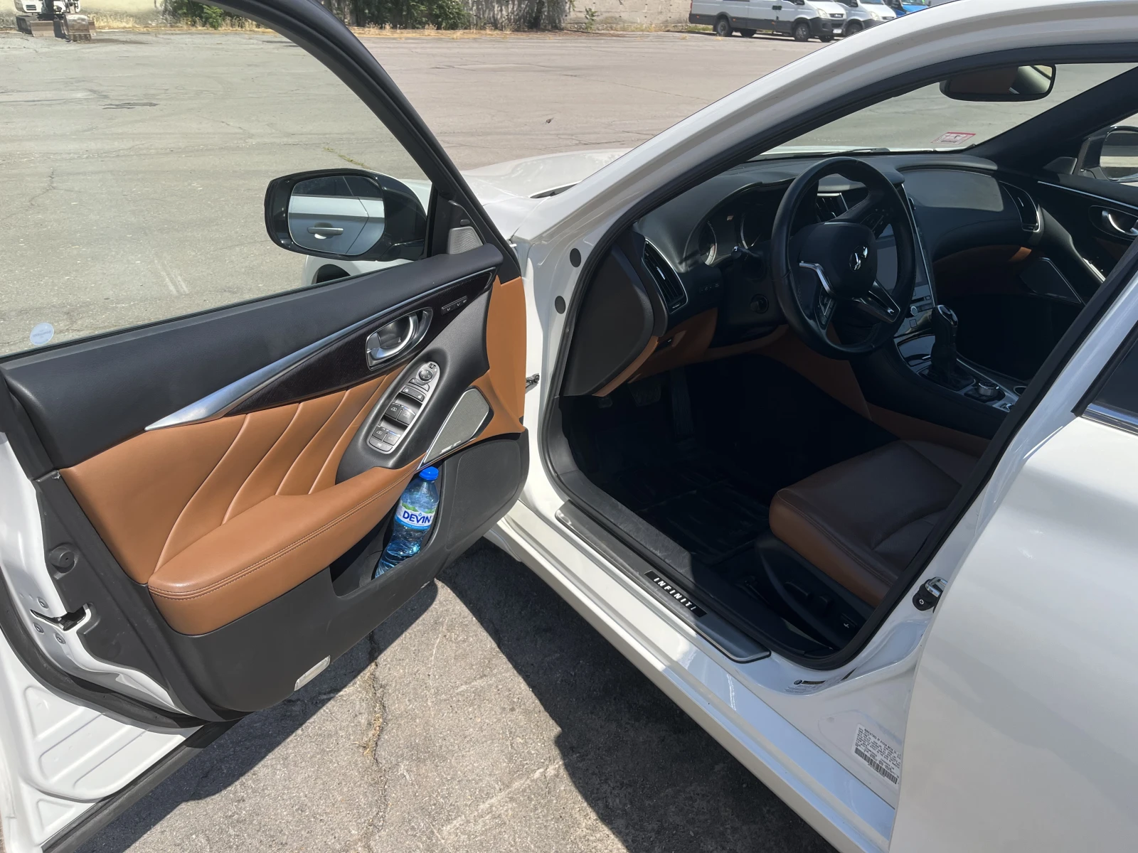 Infiniti Q50, снимка 8 - Автомобили и джипове - 54380547