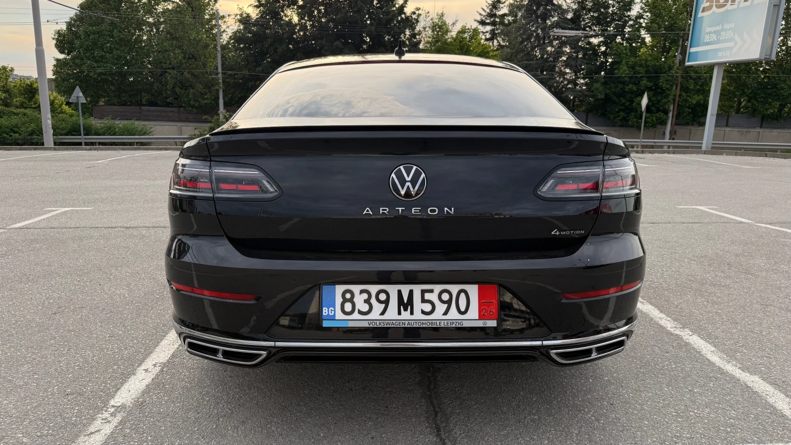 VW Arteon R-LINE 200PS 4MOTION Harmon Head up Pano, снимка 4 - Автомобили и джипове - 54428821