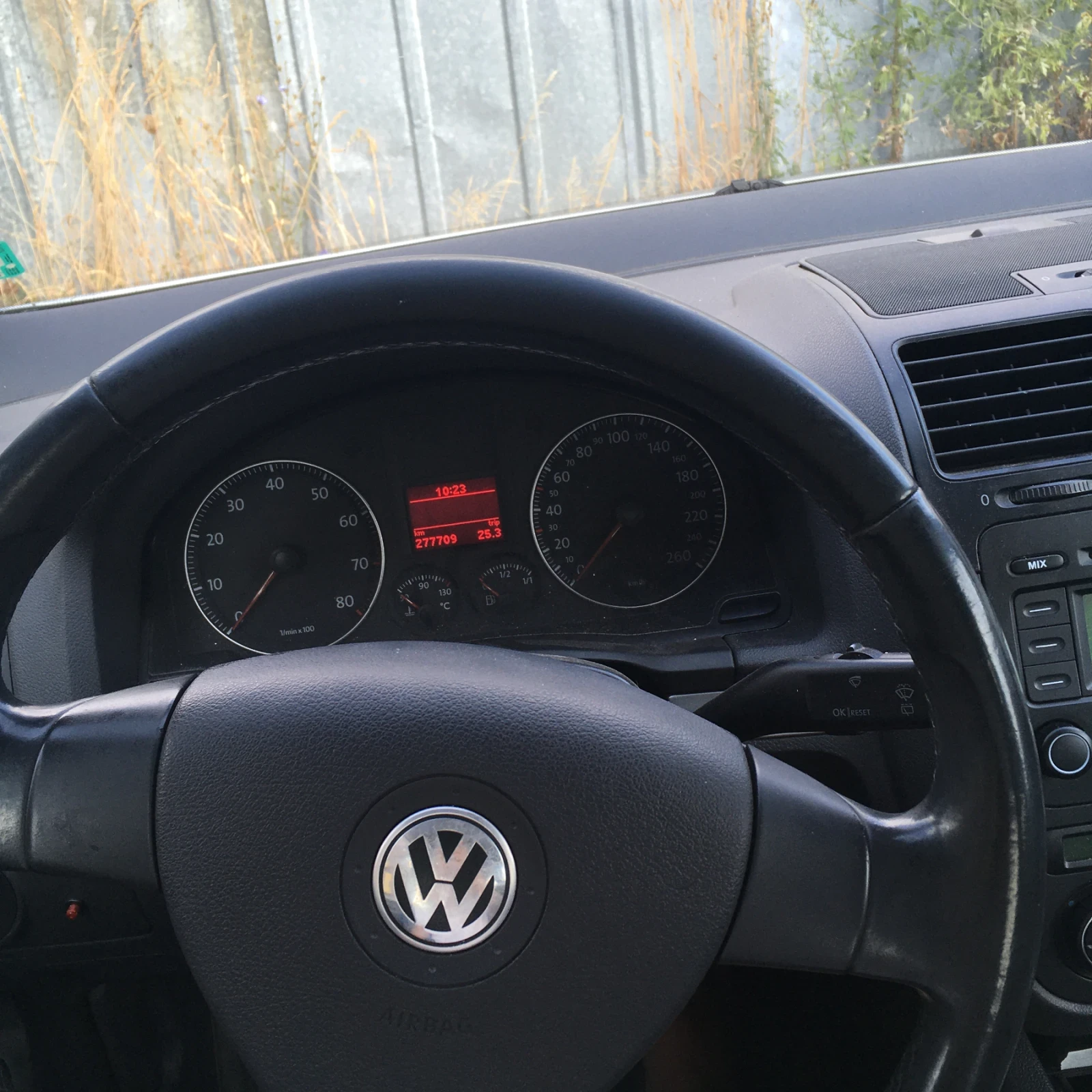 VW Golf 1.6 fsi 6 скорости , снимка 5 - Автомобили и джипове - 54670302
