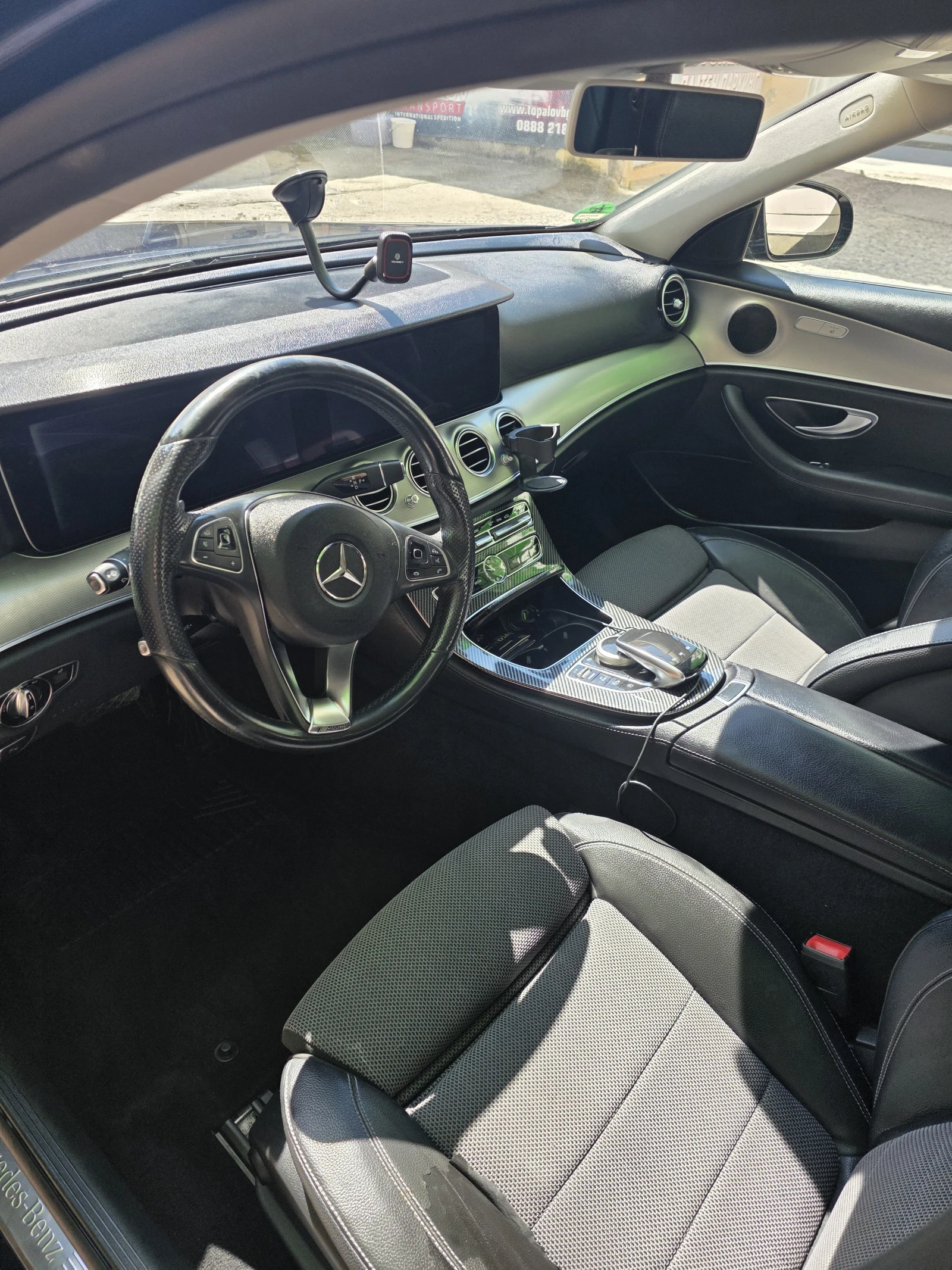Mercedes-Benz E 220, снимка 4 - Автомобили и джипове - 54713695