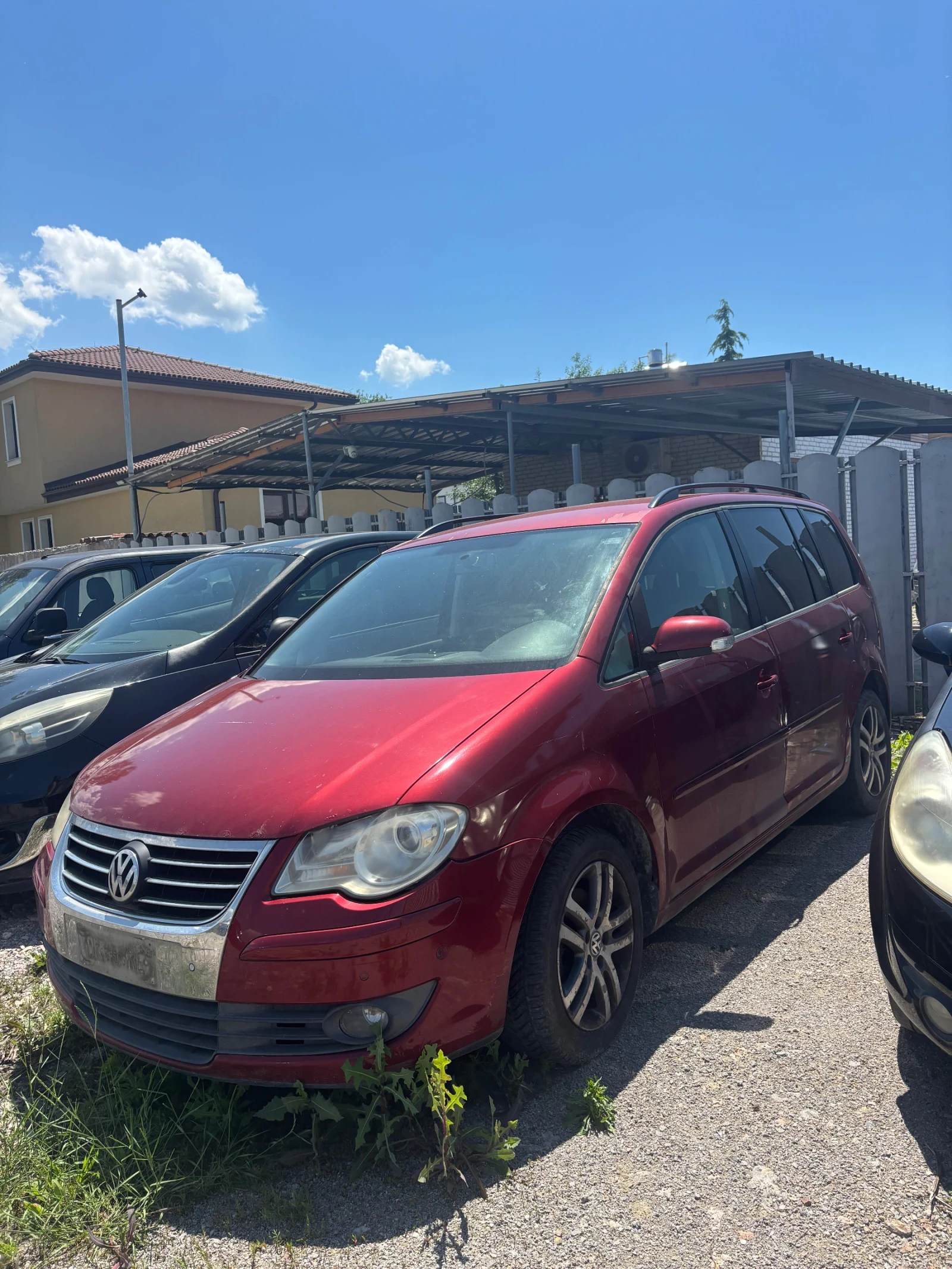 VW Touran 1.6 LPG, снимка 2 - Автомобили и джипове - 54800959
