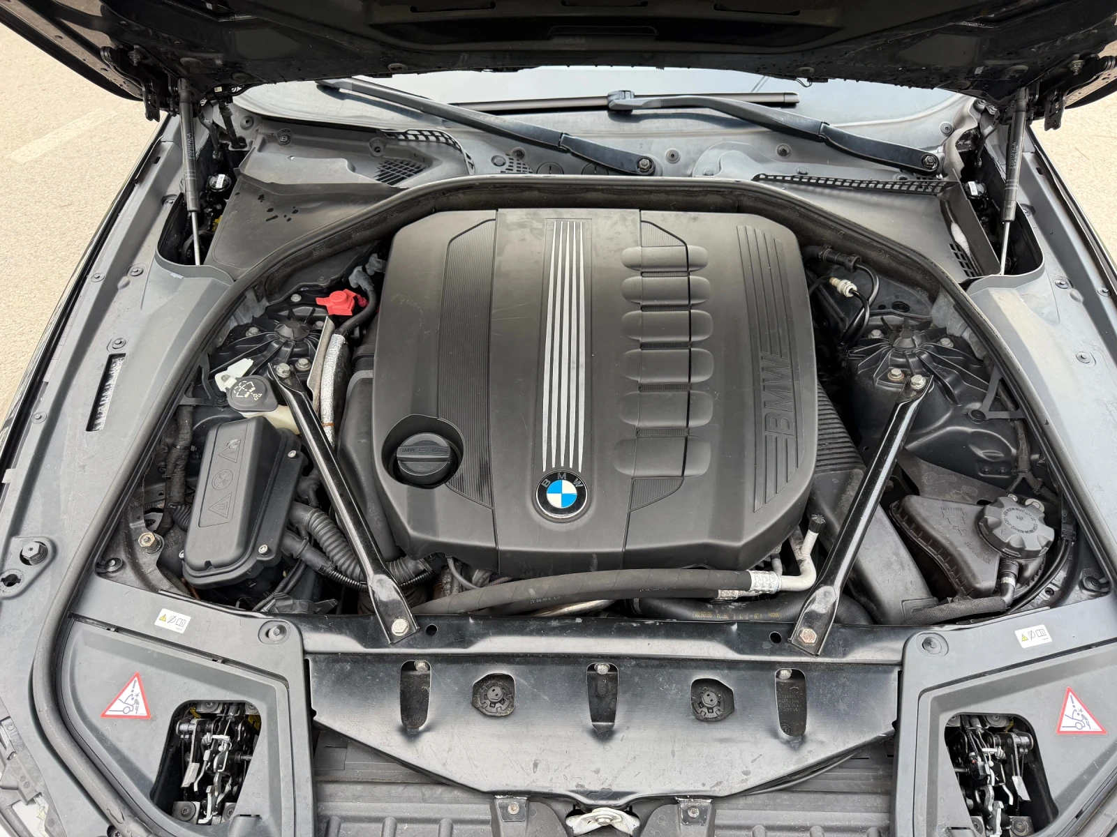 BMW 530 * M-Pack УНИКАТ * 8ZF* , снимка 16 - Автомобили и джипове - 54825248