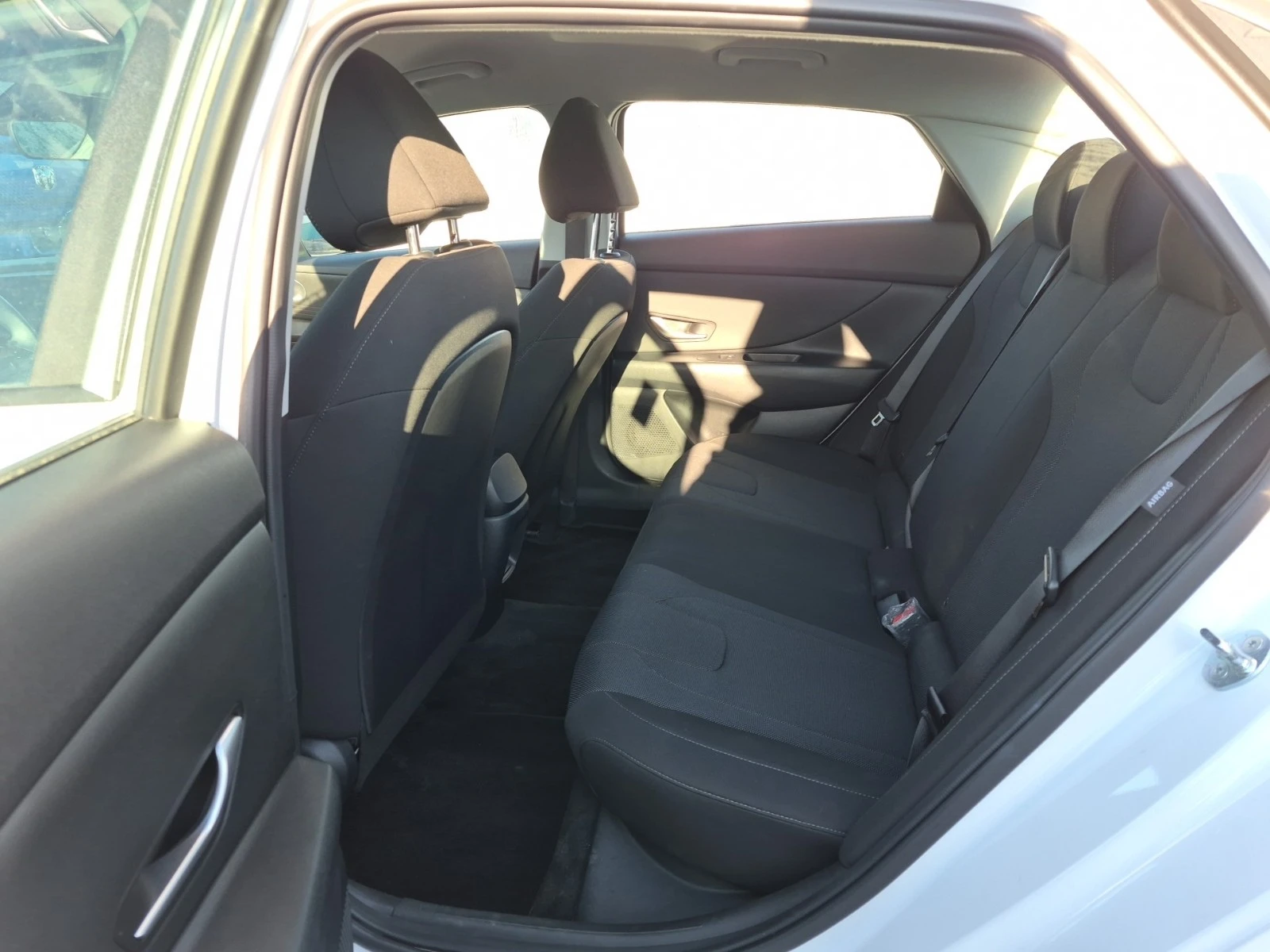 Hyundai Elantra 2L 4cyl Front Wheel Drive | Mobile.bg � ����������� 11