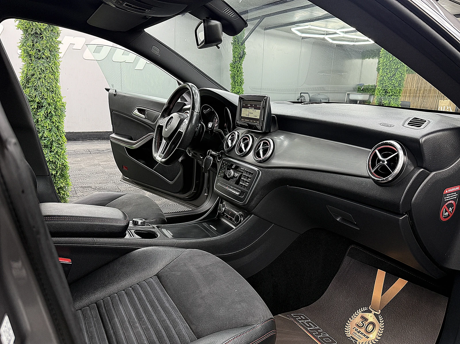 Mercedes-Benz CLA 250 AMG-line/PANORAMA/PODGREV/СОБСТВЕН ЛИЗИНГ, снимка 10 - Автомобили и джипове - 55023616