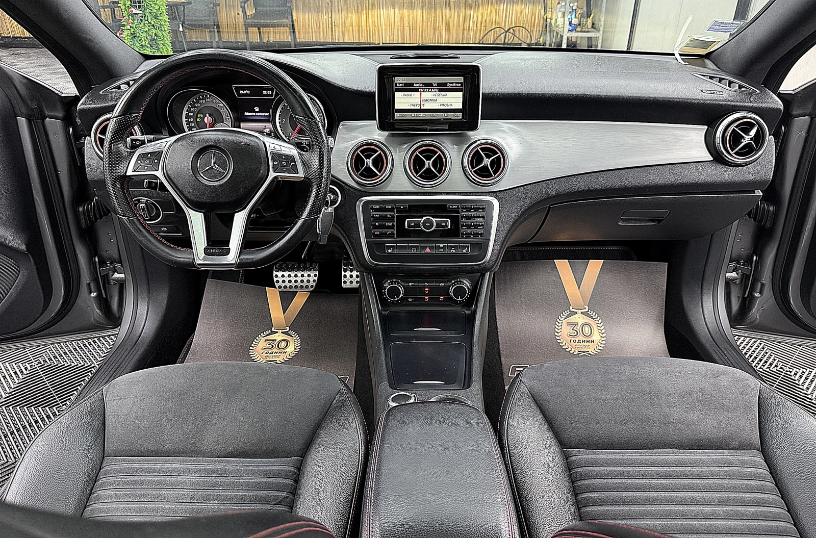 Mercedes-Benz CLA 250 AMG-line/PANORAMA/PODGREV/СОБСТВЕН ЛИЗИНГ, снимка 14 - Автомобили и джипове - 55023616