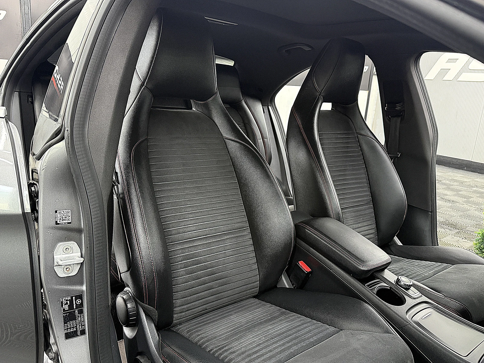 Mercedes-Benz CLA 250 AMG-line/PANORAMA/PODGREV/СОБСТВЕН ЛИЗИНГ, снимка 12 - Автомобили и джипове - 55023616