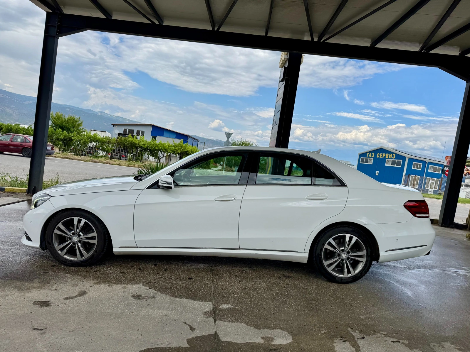 Mercedes-Benz E 220 CDI 9G Facelift, снимка 8 - Автомобили и джипове - 55137188