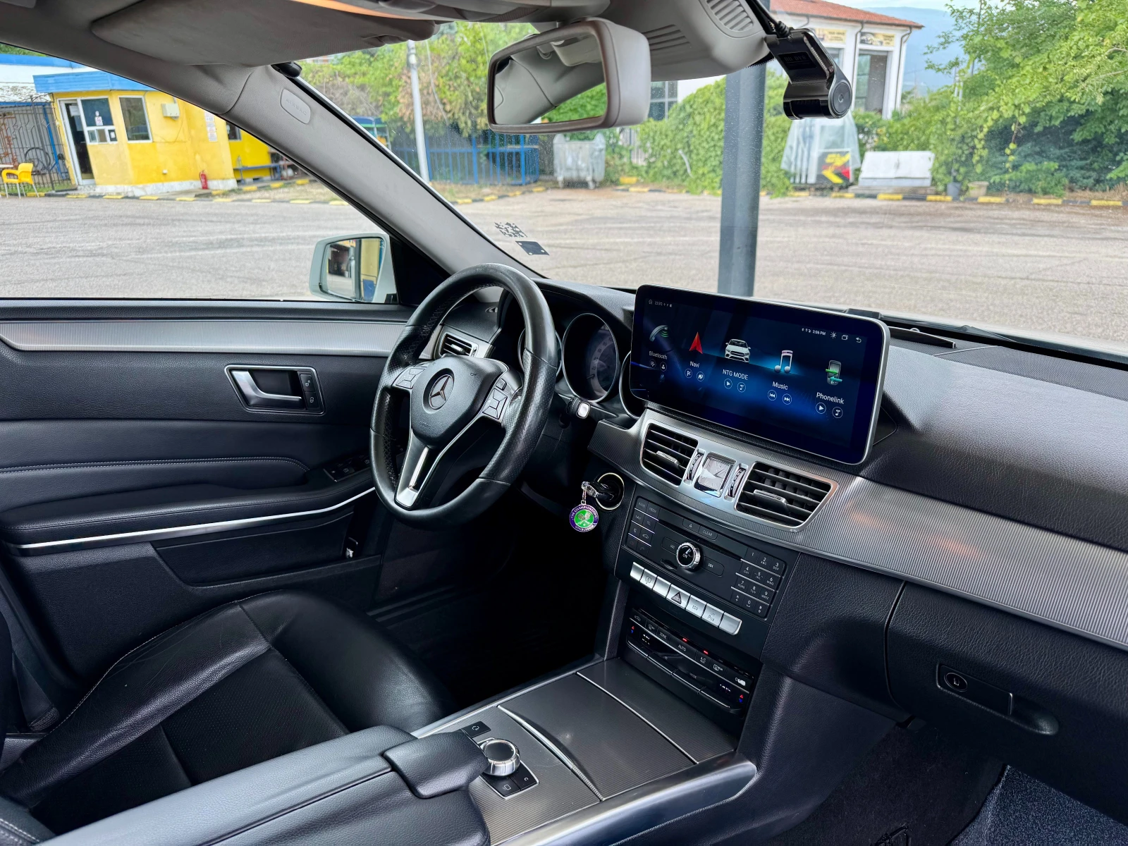 Mercedes-Benz E 220 CDI 9G Facelift, снимка 14 - Автомобили и джипове - 55137188