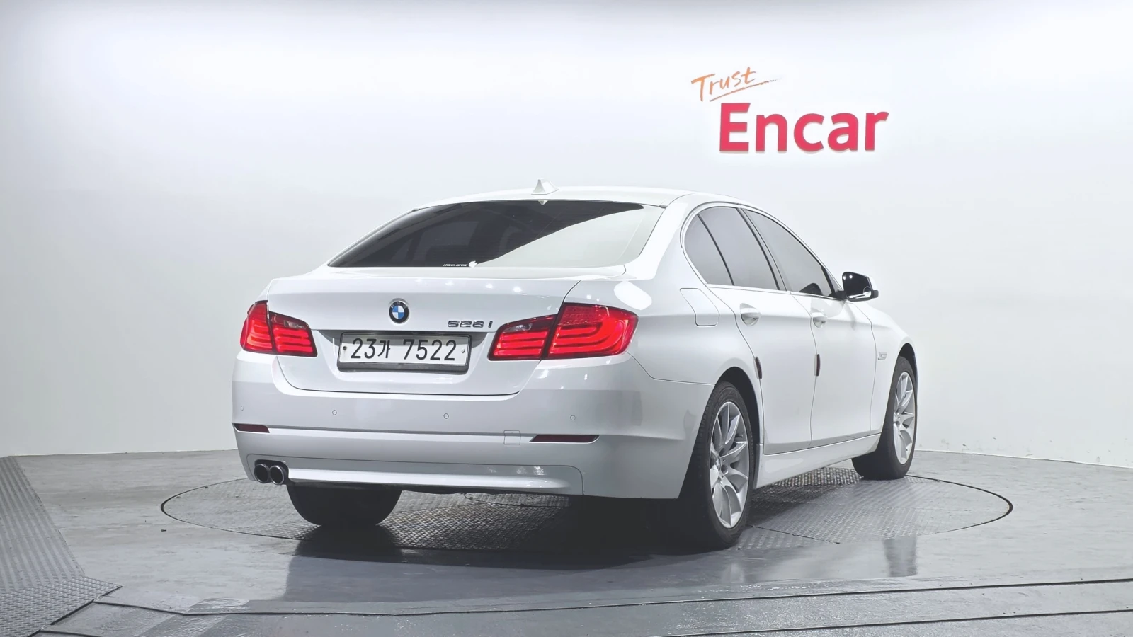 BMW 528 I, снимка 3 - Автомобили и джипове - 55405550