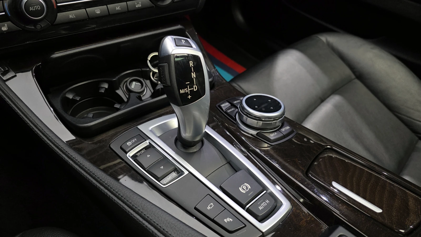 BMW 528 I, снимка 13 - Автомобили и джипове - 55405550
