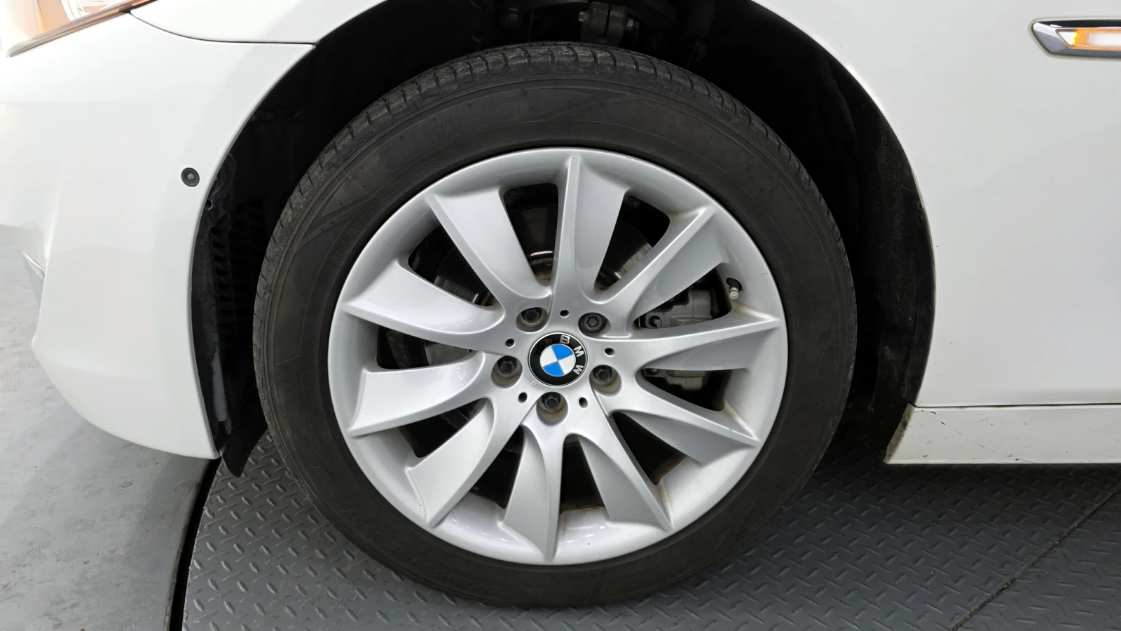 BMW 528 I, снимка 5 - Автомобили и джипове - 55405550