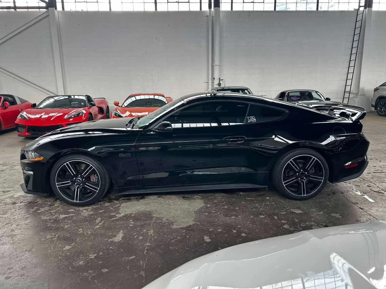 Ford Mustang * GT * CARFAX * ОПЦИЯ ЗА ФИНАНСИРАНЕ , снимка 2 - Автомобили и джипове - 55629240