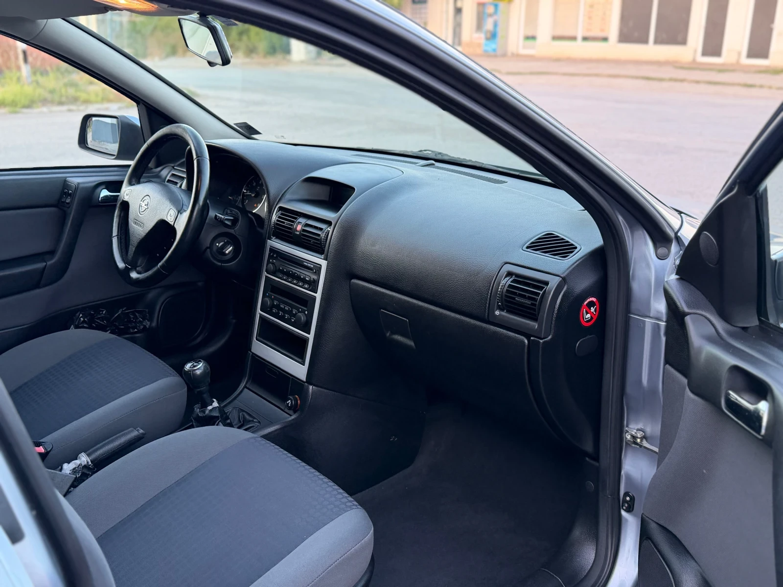 Opel Astra 2.0* DTL* , снимка 11 - Автомобили и джипове - 55679529