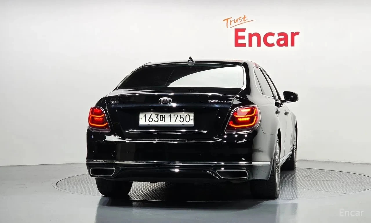 Kia K9 * 3.8 GDI AWD * БЕЗ ПЪРВОНАЧАЛНА ВНОСКА, снимка 4 - Автомобили и джипове - 56103509