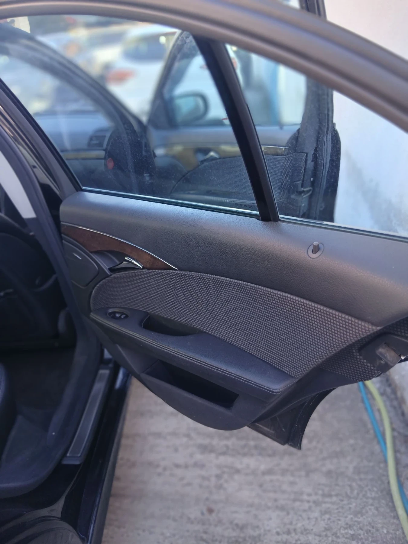 Mercedes-Benz E 220 W211, снимка 17 - Автомобили и джипове - 56331586