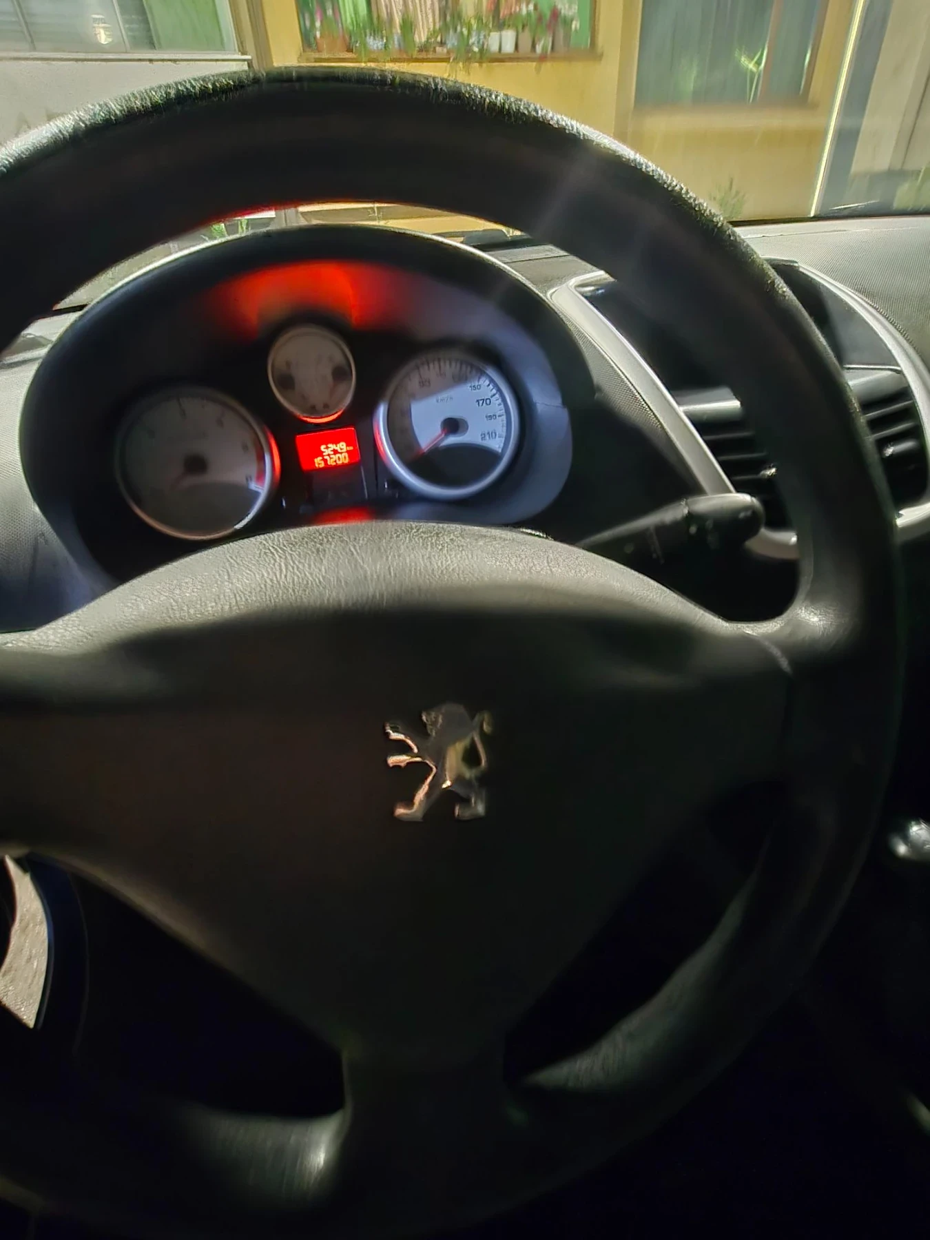 Peugeot 206 206+ 1.4HDI  70�.�. 2012�. | Mobile.bg � ����������� 12