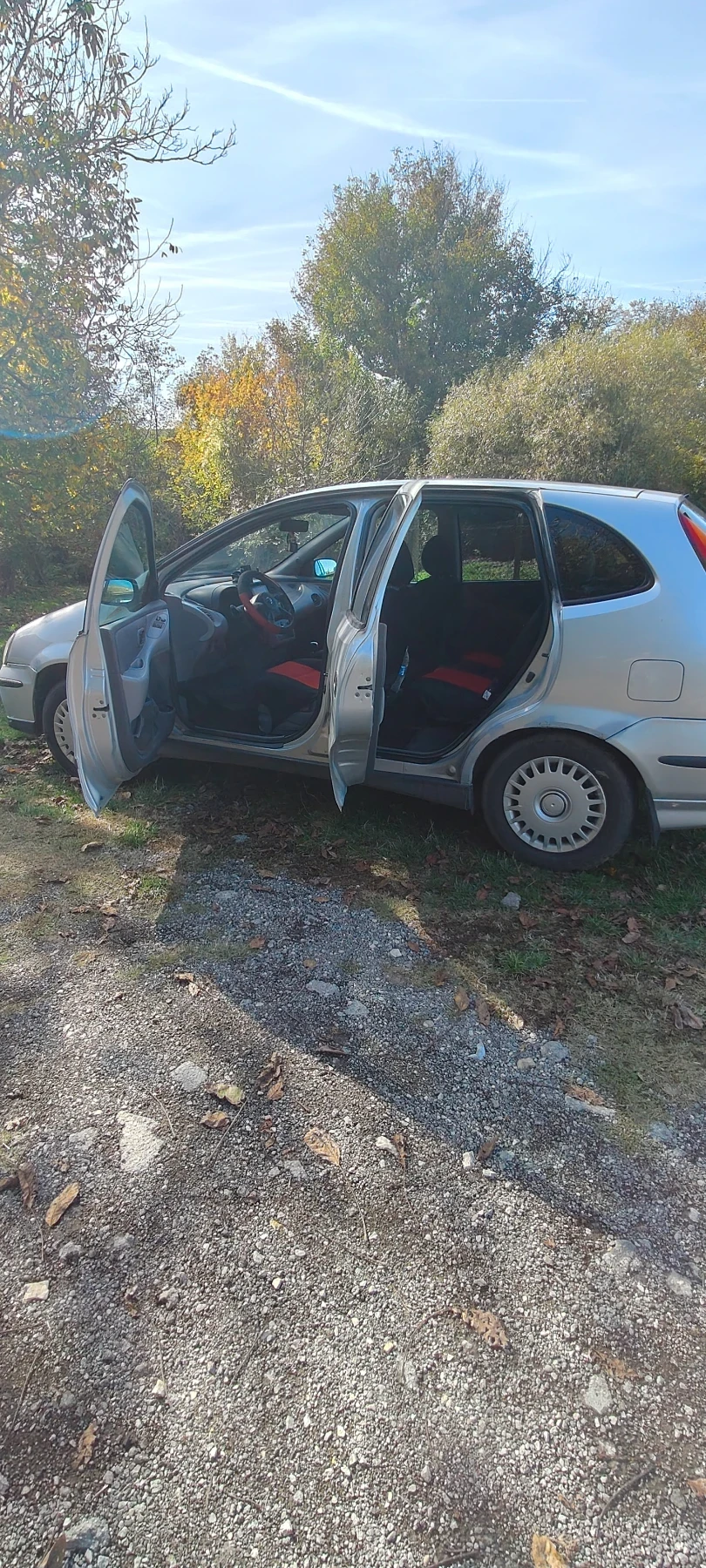Nissan Almera tino 2.2 tdi, снимка 5 - Автомобили и джипове - 56634607