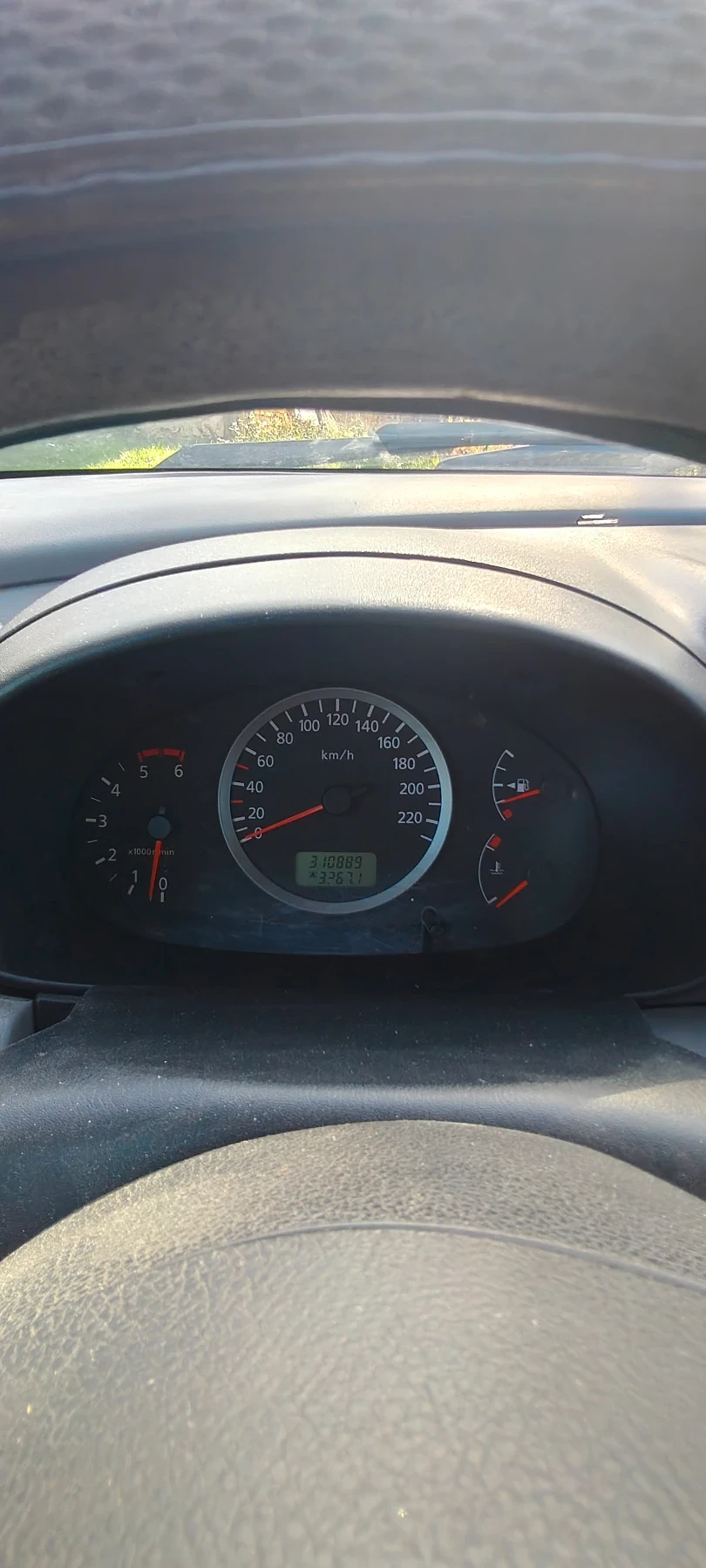 Nissan Almera tino 2.2 tdi, снимка 6 - Автомобили и джипове - 56634607