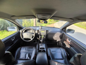 Kia Sorento 2.5 CRDI 170hp, снимка 9 - Автомобили и джипове - 45799100