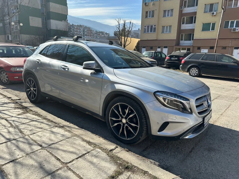 Mercedes-Benz GLA 220 AMG 4x4 Камера, снимка 2 - Автомобили и джипове - 49089418