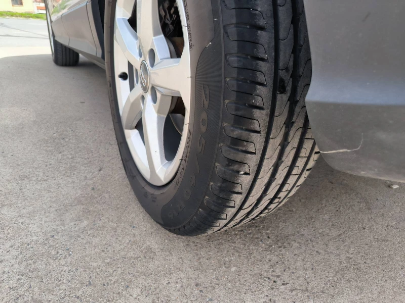 Audi Q2 1.6d-Navi-Automat-Euro-6B, снимка 8 - Автомобили и джипове - 49940997