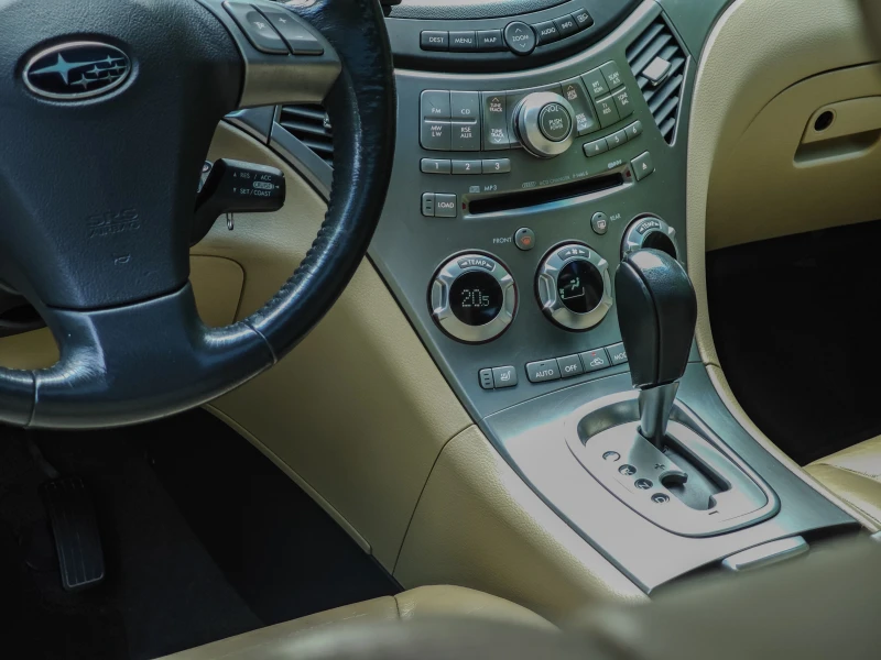 Subaru B10 Tribeka 4x4, снимка 5 - Автомобили и джипове - 50607955