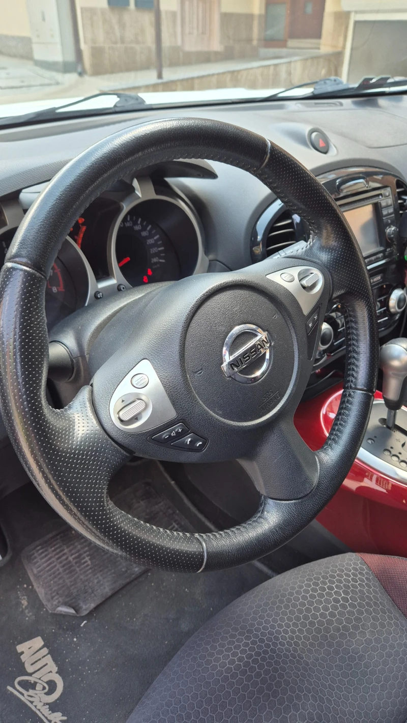 Nissan Juke 4x4 Turbo, снимка 14 - Автомобили и джипове - 52306141