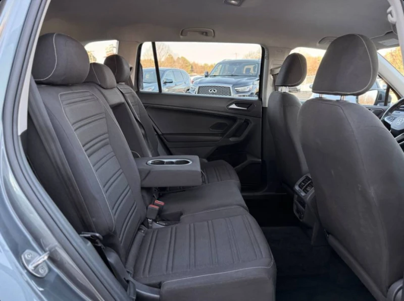 VW Tiguan S, снимка 12 - Автомобили и джипове - 53123633