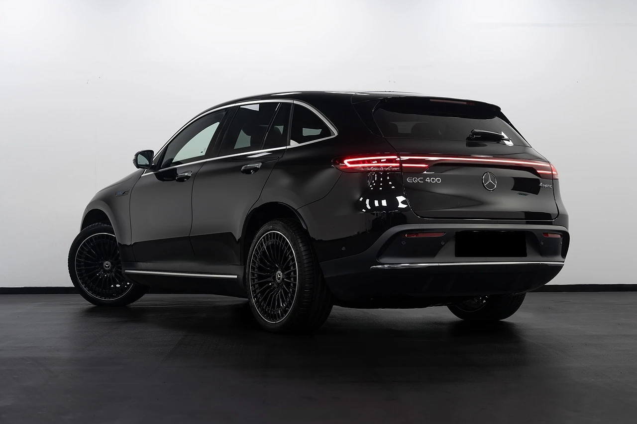 Mercedes-Benz EQC 400 AMG Line 4Matic - изображение 3