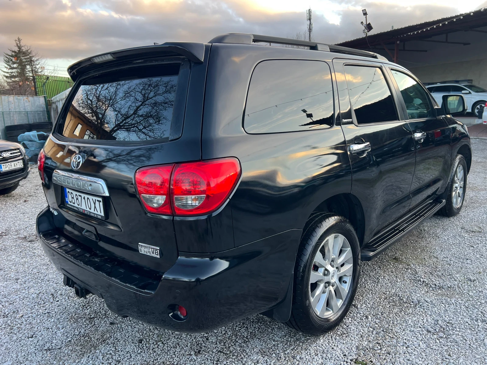 Toyota Sequoia 5.7 4�4 LIMITED* ���* 7�����* ����*  | Mobile.bg � ����������� 5