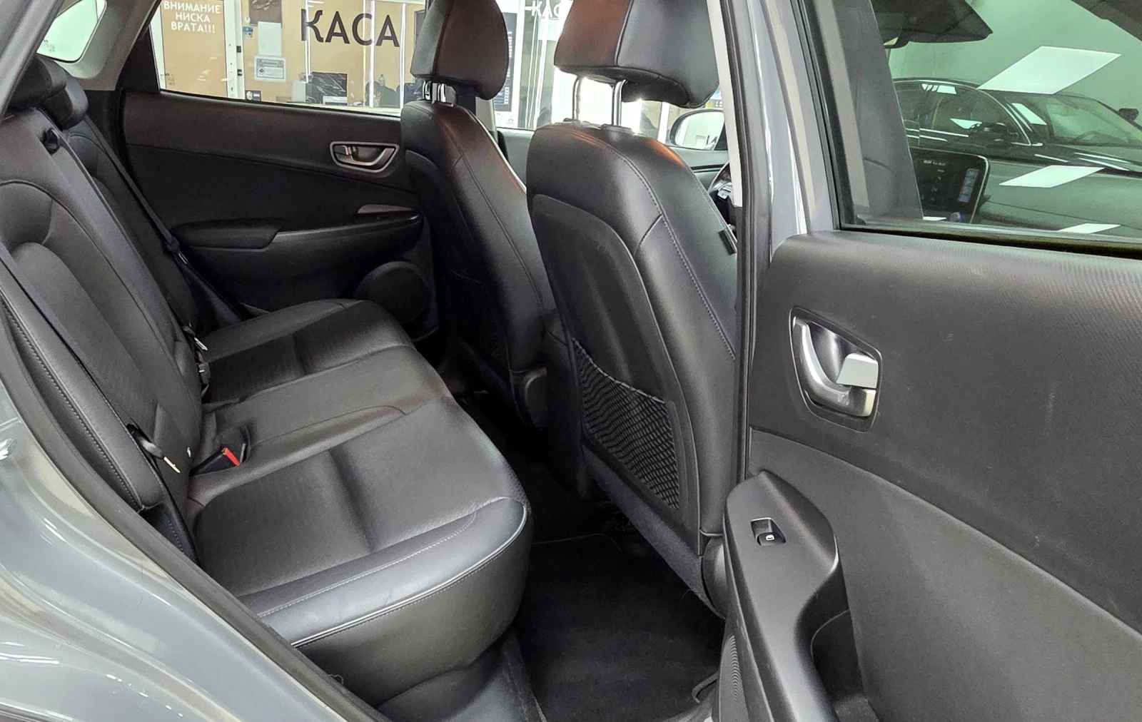 Hyundai Kona 64KWh/Premium/SOH100%, снимка 9 - Автомобили и джипове - 53758574