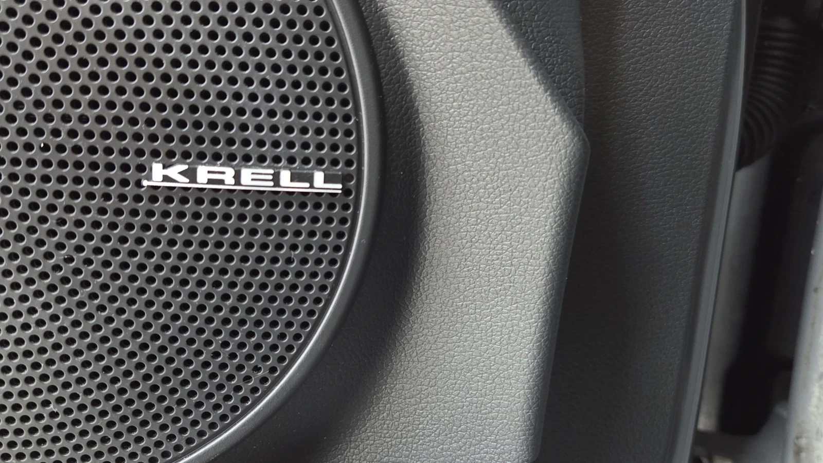 Hyundai Kona 64KWh/Premium/SOH100%, снимка 15 - Автомобили и джипове - 53758574