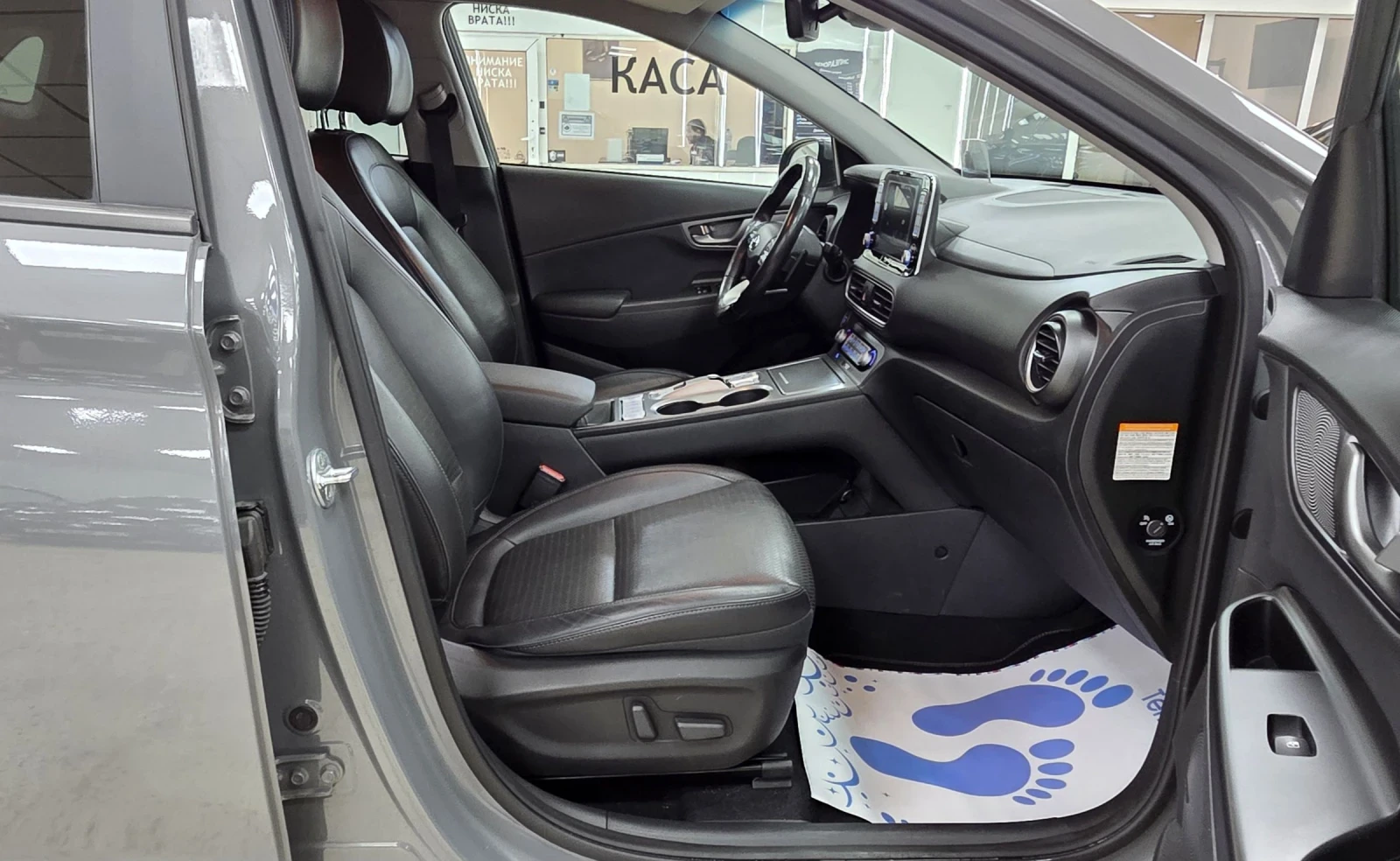 Hyundai Kona 64KWh/Premium/SOH100%, снимка 10 - Автомобили и джипове - 53758574